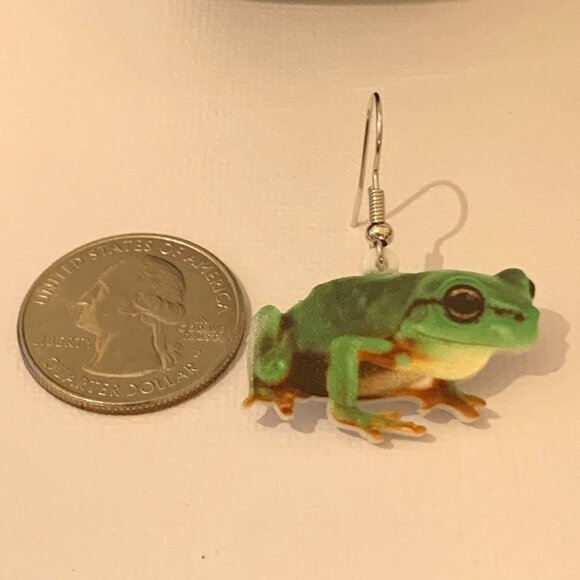 Frog Earring, Gift Idea, Frog Jewelry, Amphibian Earring, Silly Earring, Cute - Picture 4 of 5